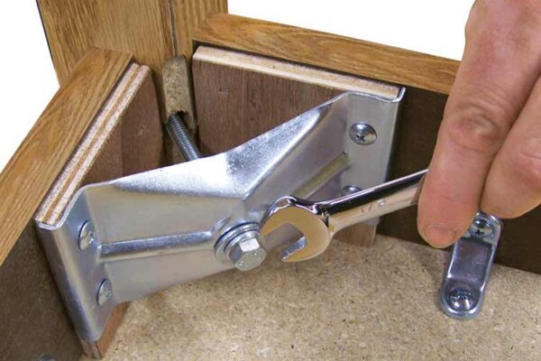 Timber Premier 6-Leg H-Brace Treatment Table - Image 2